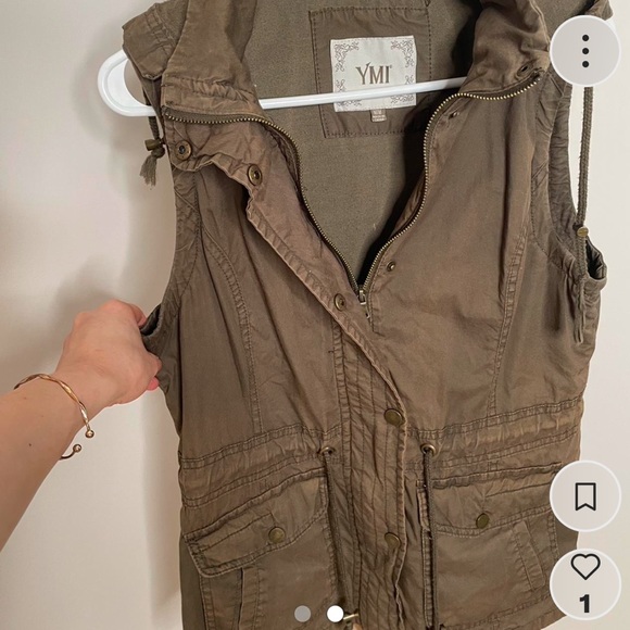 Short sleeve vest - Picture 2 of 2